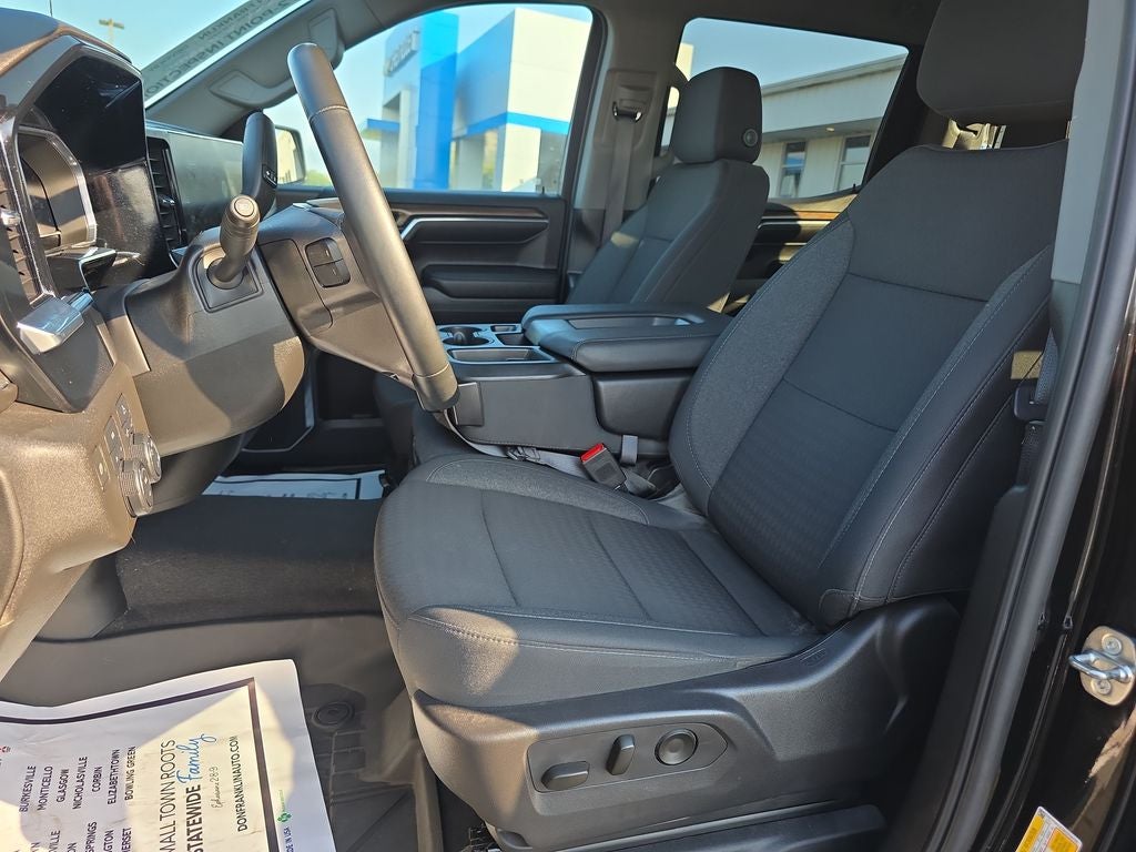 2024 Chevrolet Silverado 1500 LT