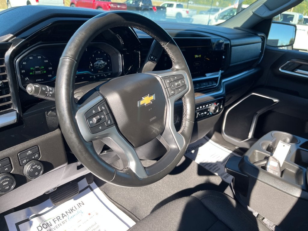 2023 Chevrolet Silverado 1500 LT
