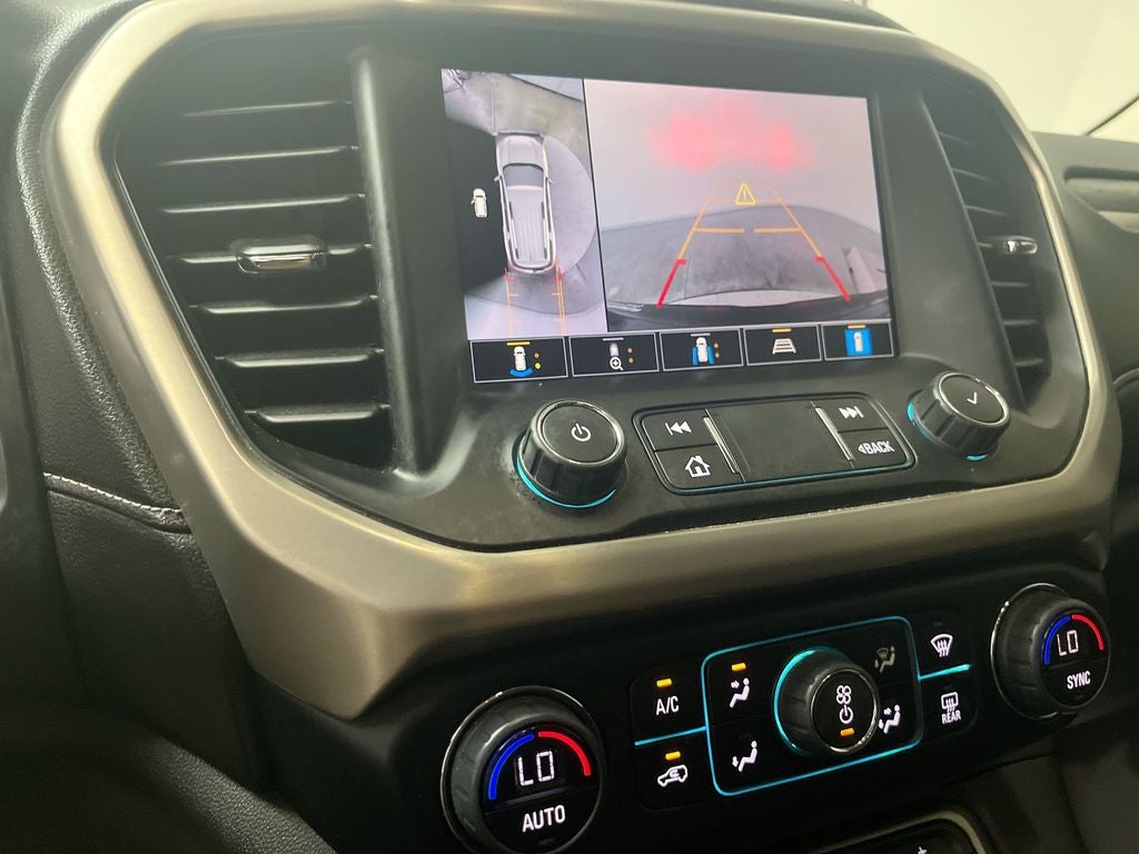 2022 GMC Acadia Denali