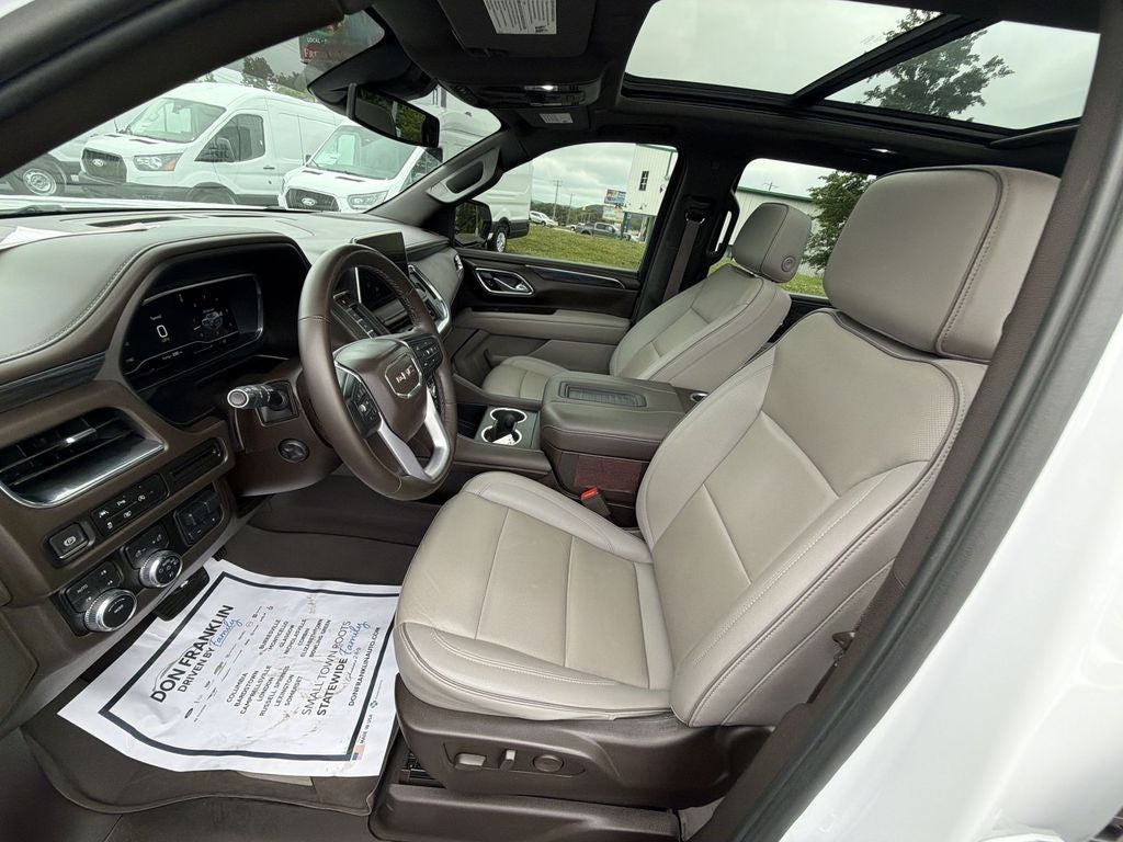 2023 GMC Yukon XL SLT