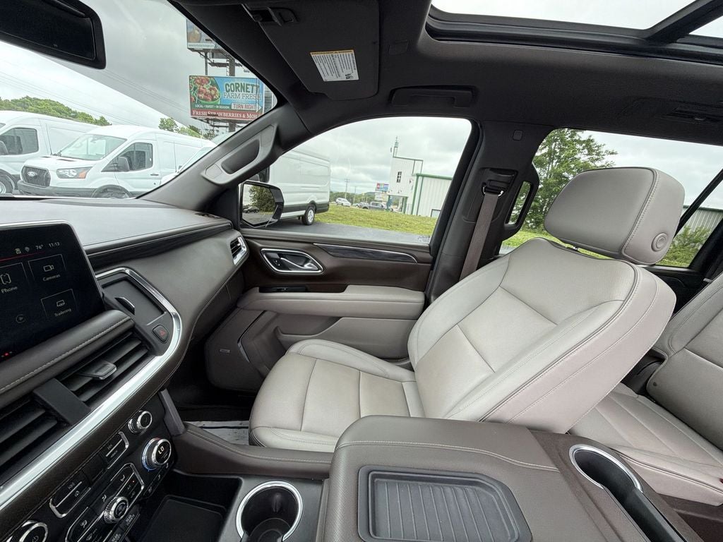 2023 GMC Yukon XL SLT