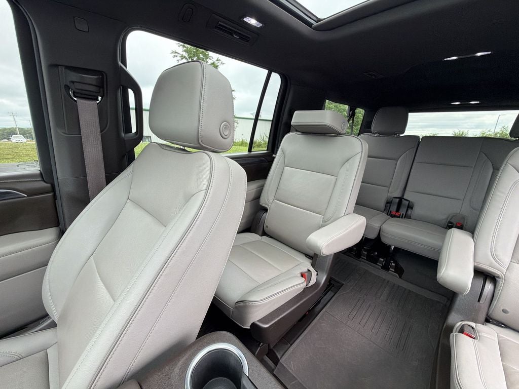 2023 GMC Yukon XL SLT