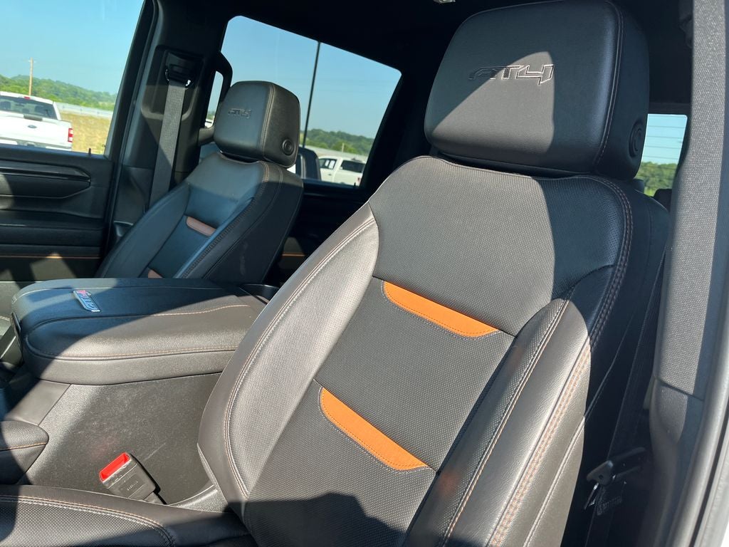 2025 GMC Sierra 2500HD AT4