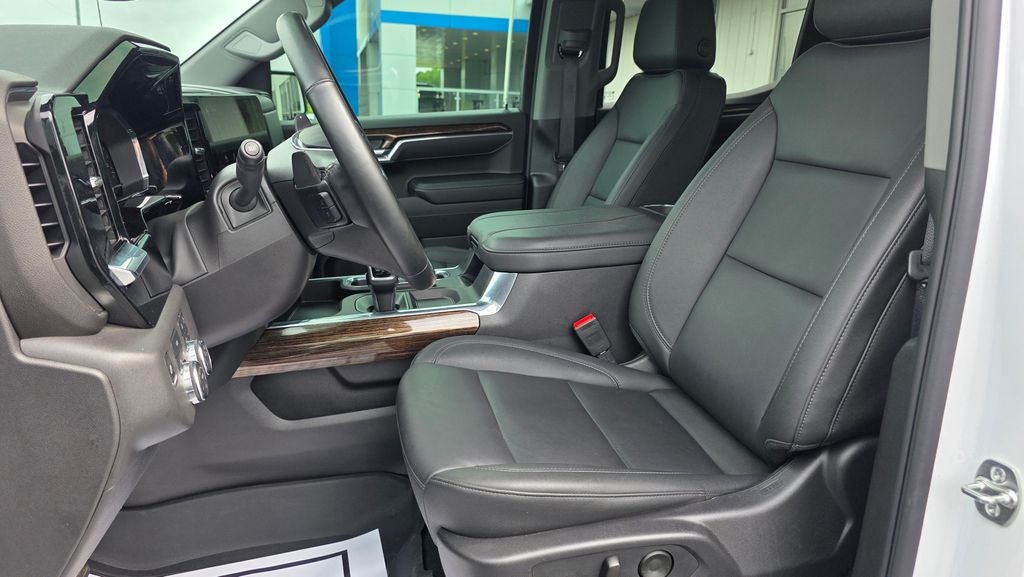 2025 GMC Sierra 1500 Elevation