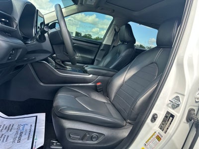 2023 Toyota Highlander XLE