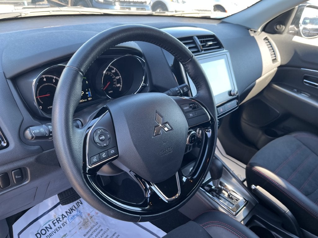 2025 Mitsubishi Outlander Sport S