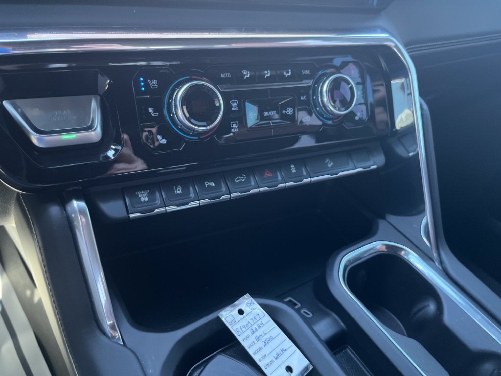 2024 GMC Sierra 3500HD Denali Ultimate