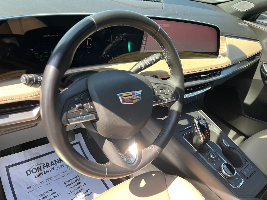 2024 Cadillac XT4 Premium Luxury