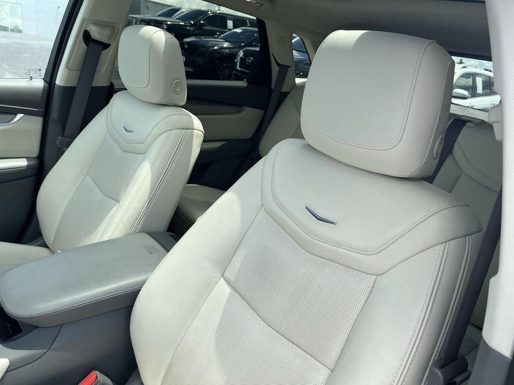 2023 Cadillac XT5 Premium Luxury