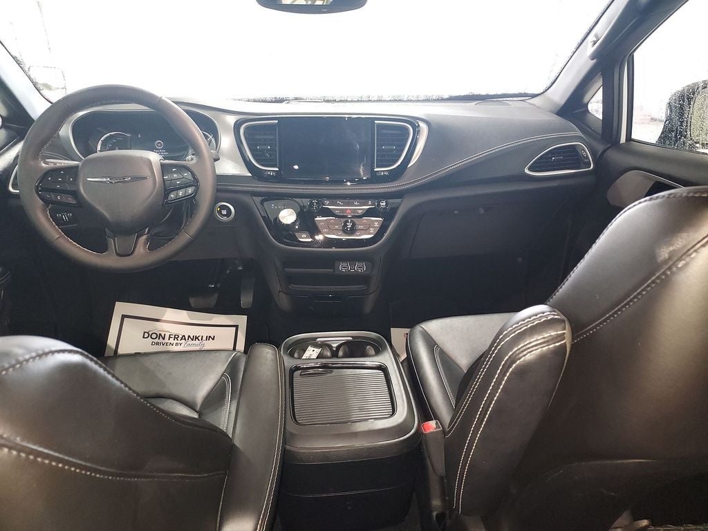 2024 Chrysler Pacifica Hybrid Select S APPERANCE PKG