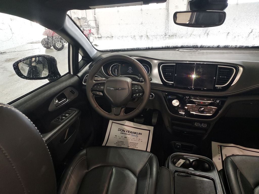 2024 Chrysler Pacifica Hybrid Select S APPERANCE PKG