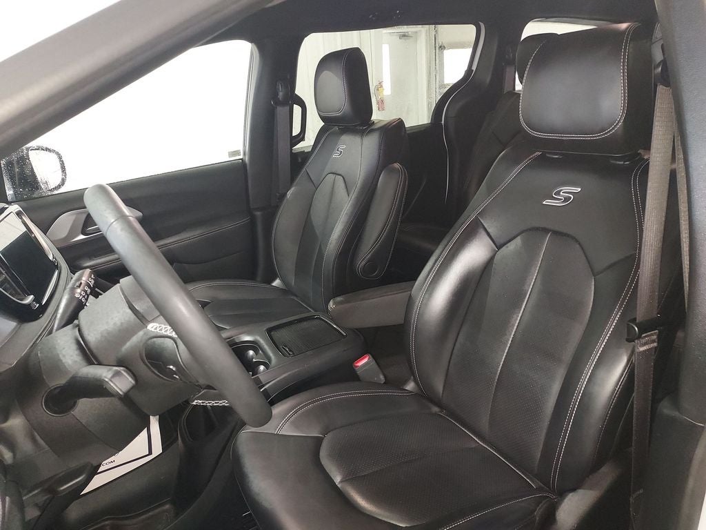 2024 Chrysler Pacifica Hybrid Select S APPERANCE PKG
