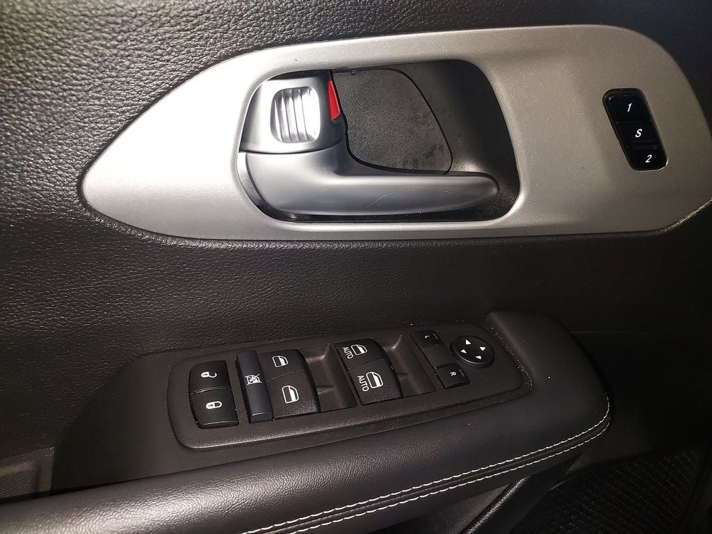 2024 Chrysler Pacifica Hybrid Select S APPERANCE PKG