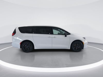 2024 Chrysler Pacifica Hybrid Select S APPERANCE PKG