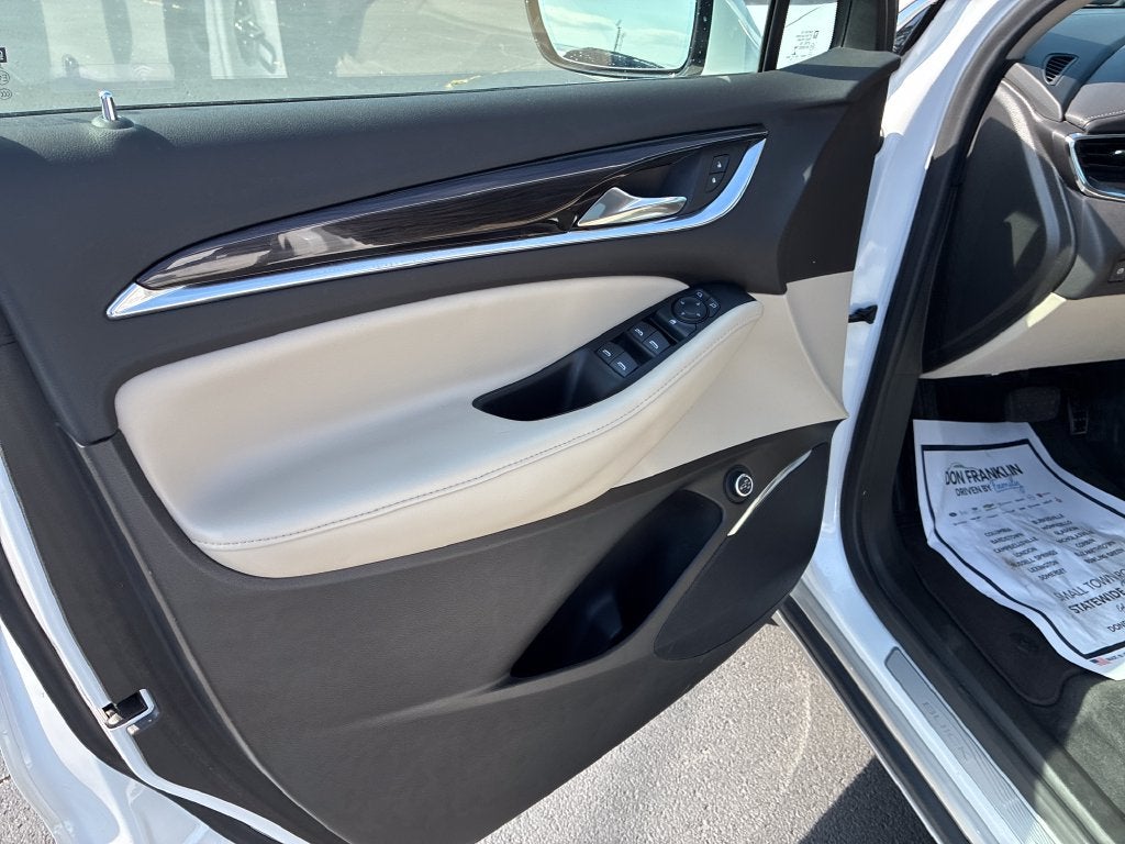 2021 Buick Enclave Essence