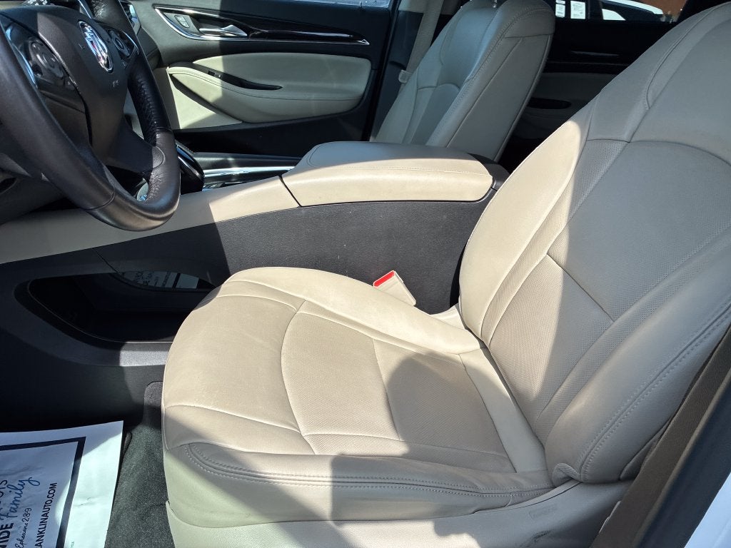 2021 Buick Enclave Essence