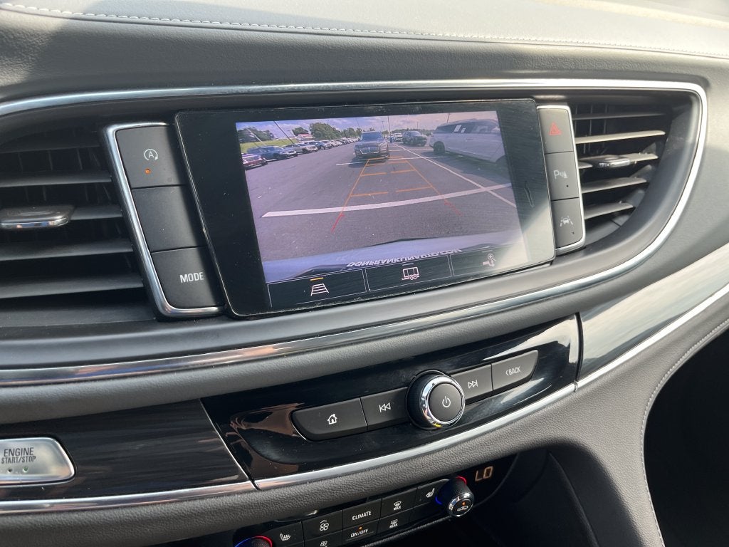 2022 Buick Enclave Essence