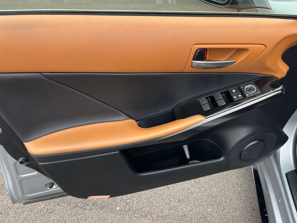 2024 Lexus IS 300