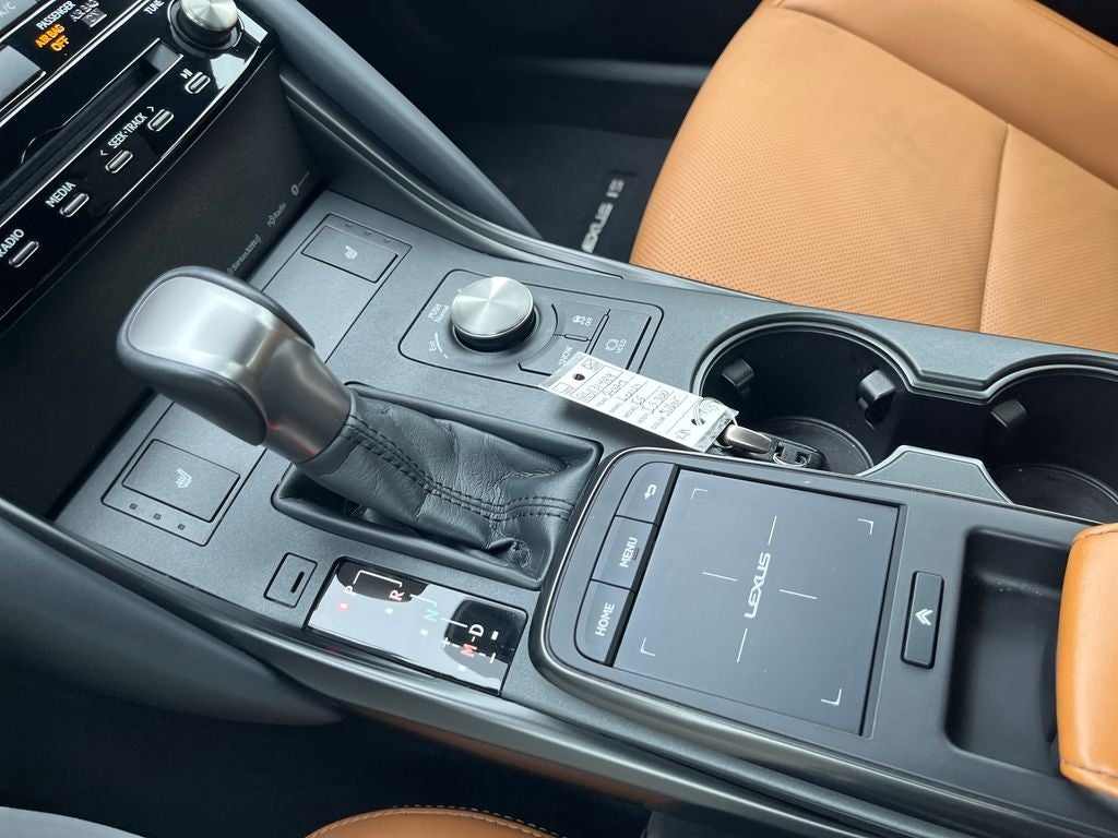 2024 Lexus IS 300