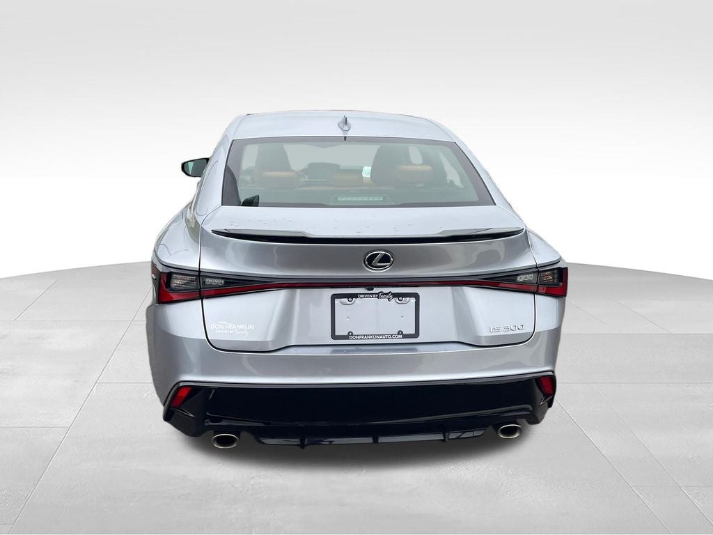 2024 Lexus IS 300