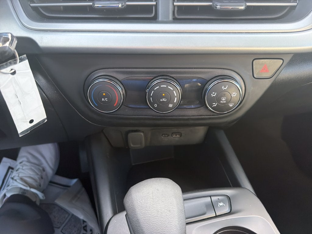 2025 Chevrolet Trax LS