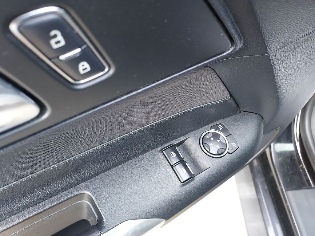 2015 Ford Mustang V6