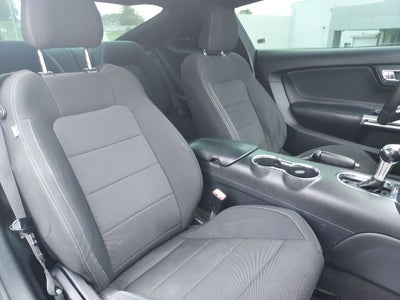 2015 Ford Mustang V6