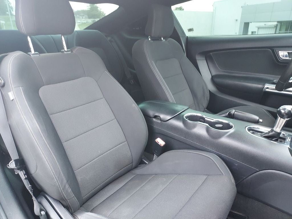 2015 Ford Mustang V6