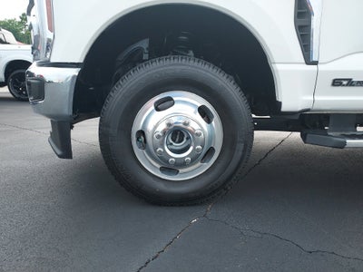 2025 Ford F-350SD Lariat DRW