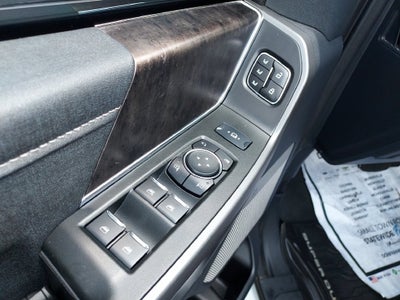 2025 Ford F-350SD Lariat DRW