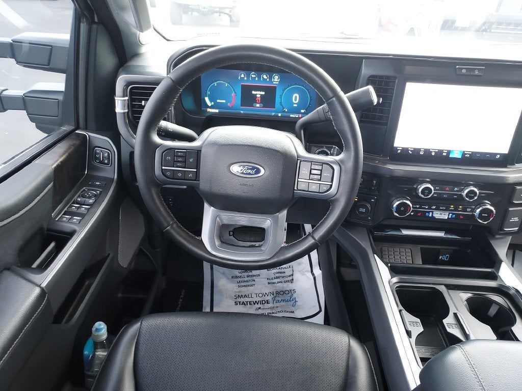 2025 Ford F-350SD Lariat DRW