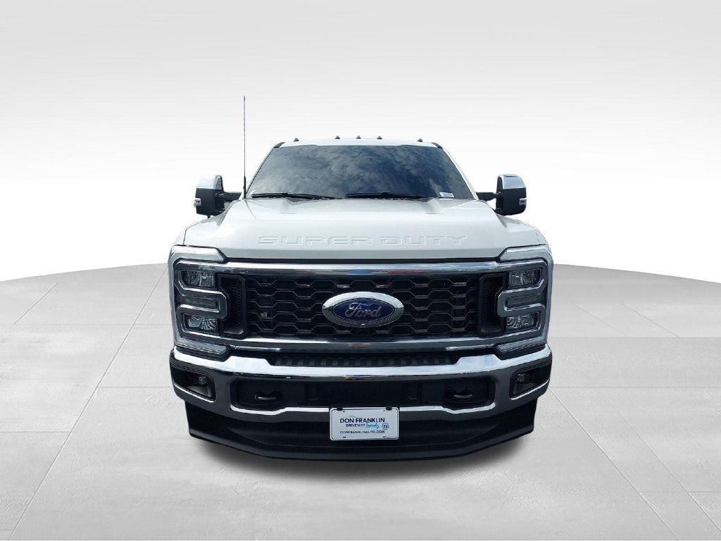 2025 Ford F-350SD Lariat DRW