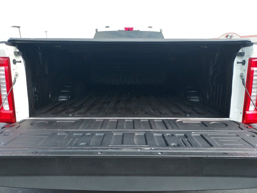 2025 Ford F-350SD Lariat DRW