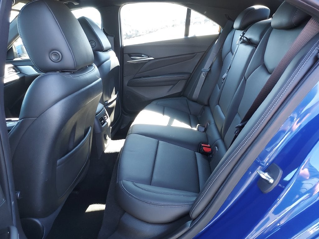 2023 Cadillac CT4 Premium Luxury