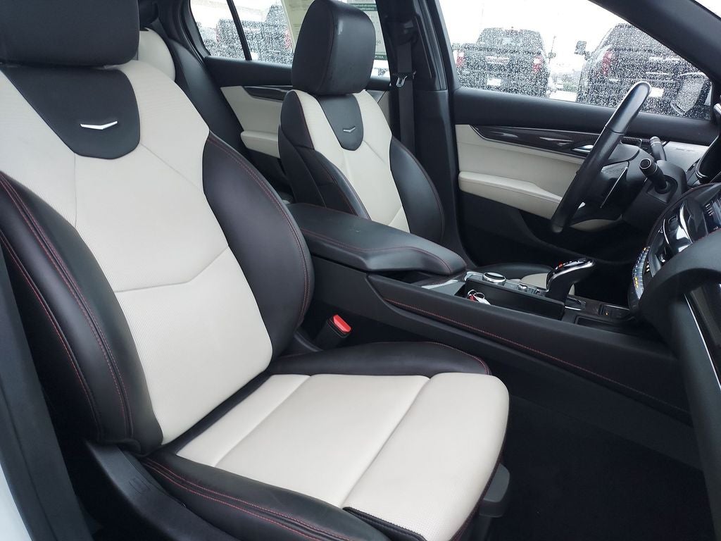 2022 Cadillac CT5 Sport