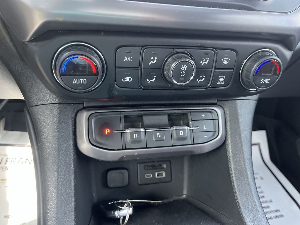 2021 GMC Acadia AT4