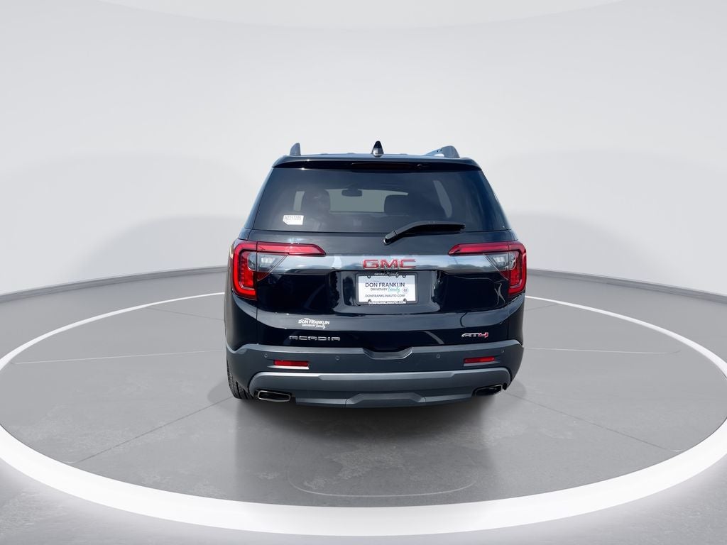 2021 GMC Acadia AT4