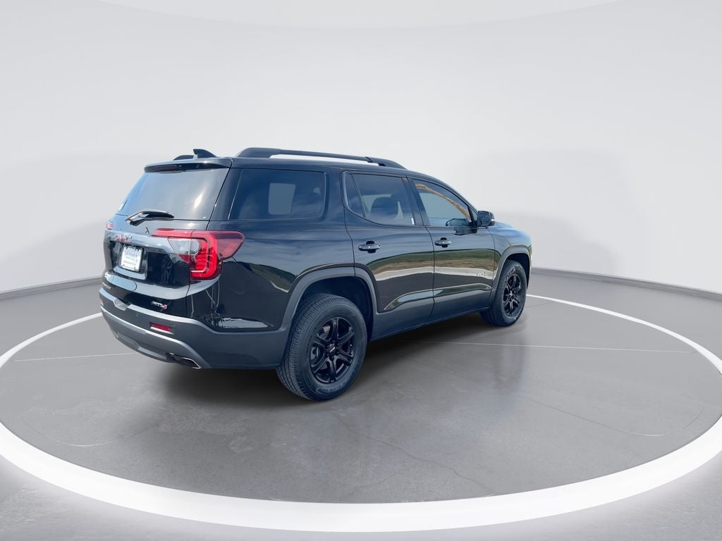 2021 GMC Acadia AT4