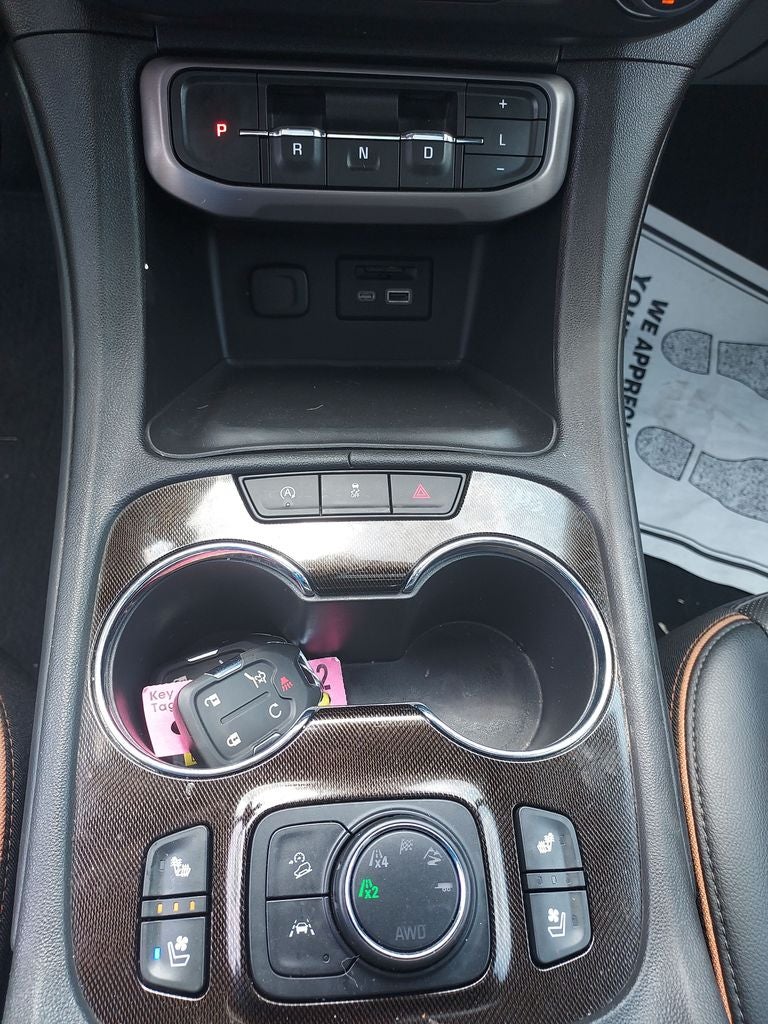 2023 GMC Acadia AT4