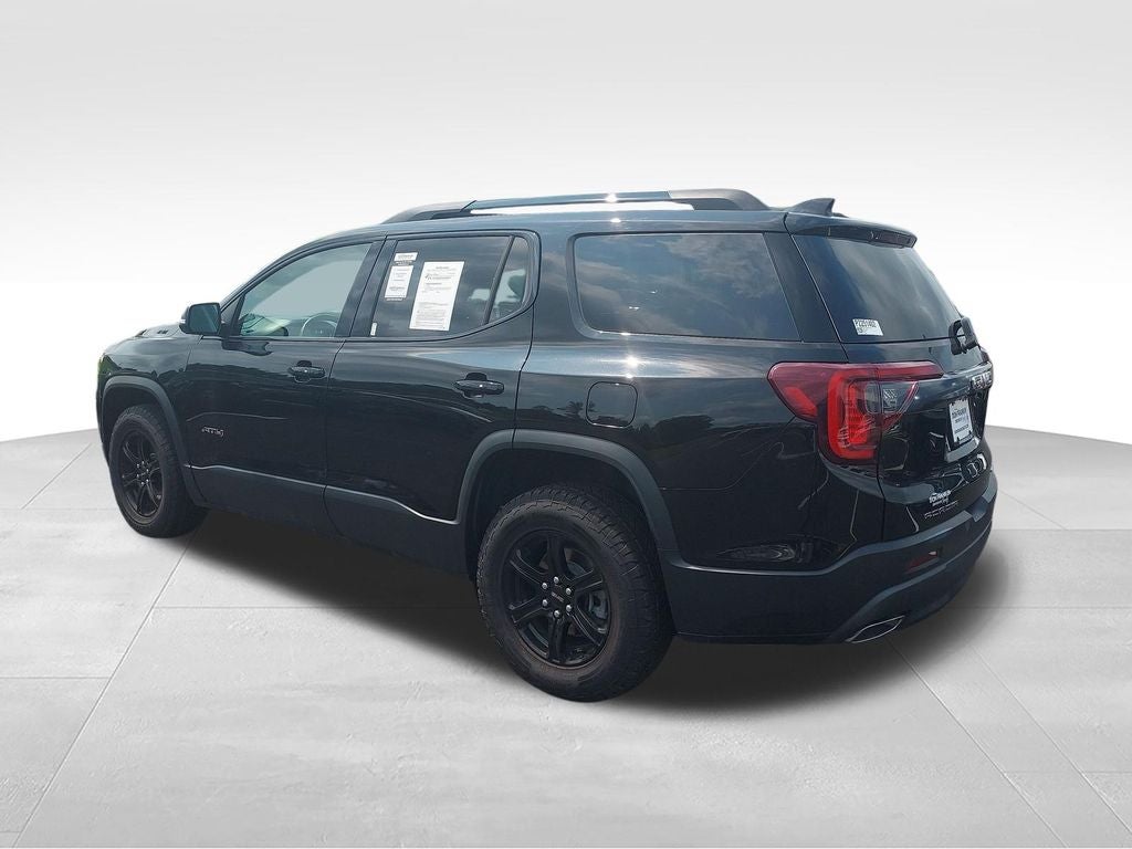 2023 GMC Acadia AT4