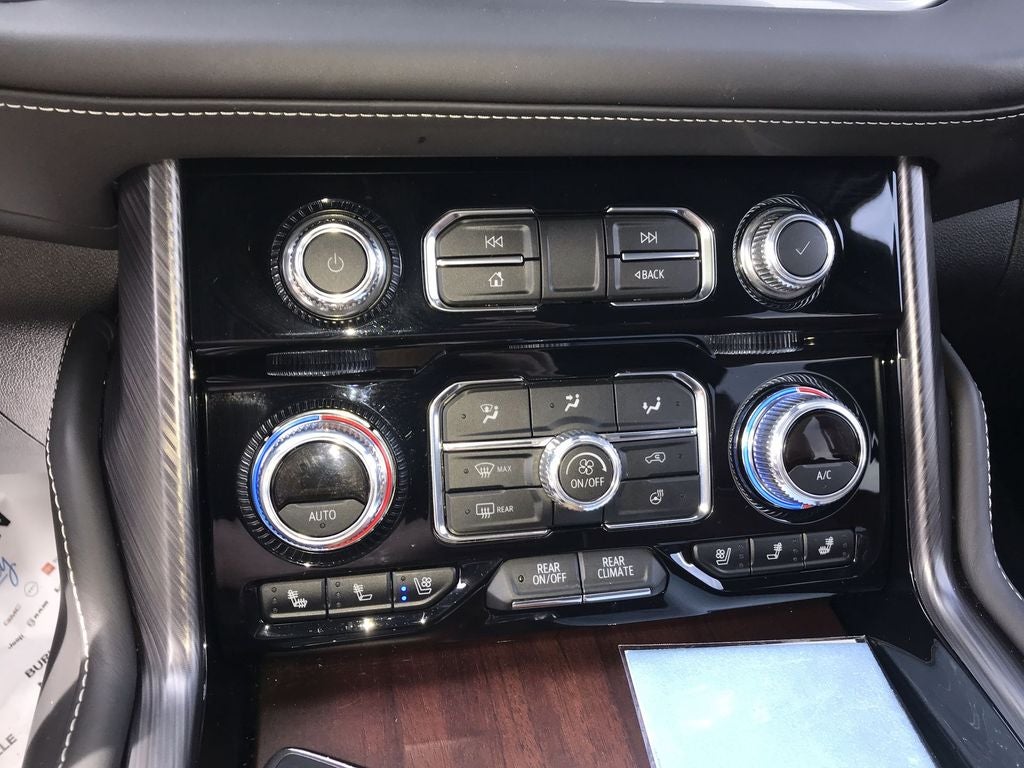 2024 GMC Yukon Denali Ultimate
