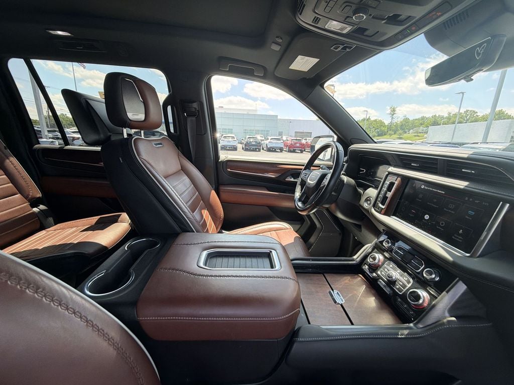 2023 GMC Yukon XL Denali Ultimate