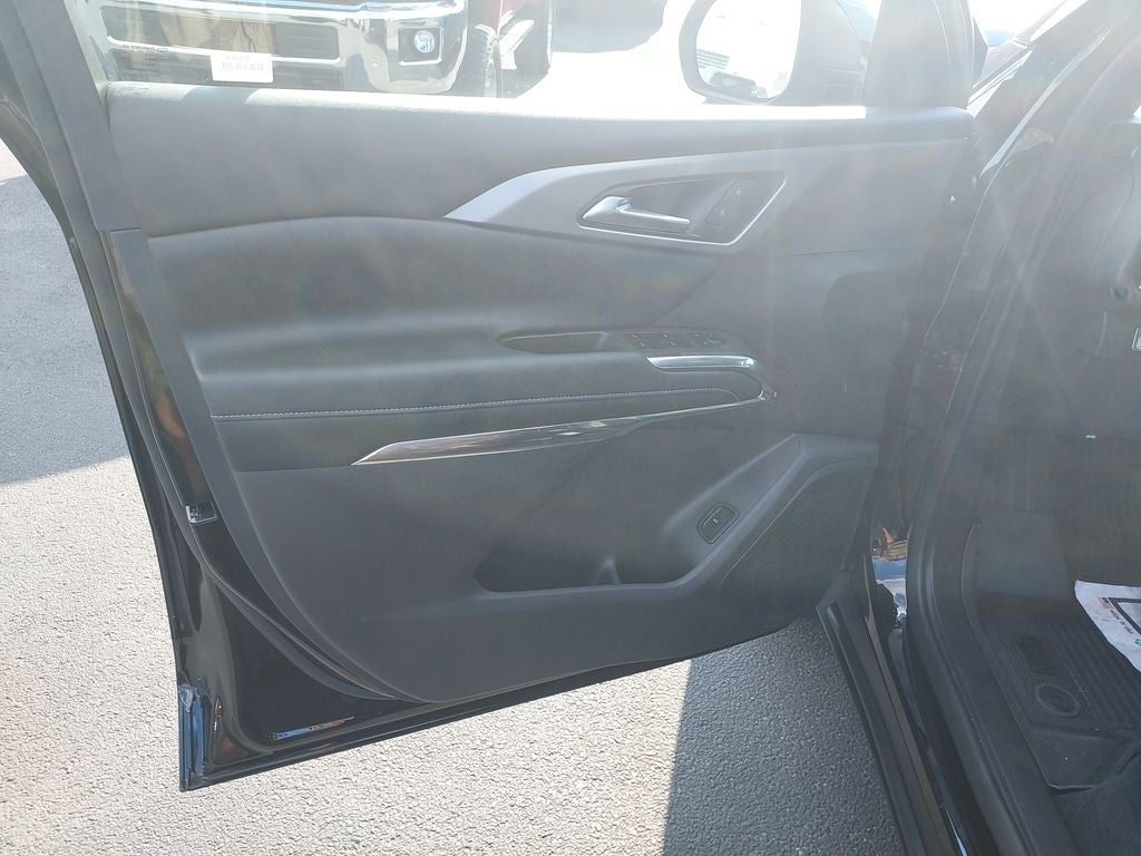 2025 Chevrolet Traverse LT 2LT