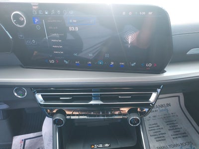 2025 Chevrolet Traverse LT 2LT