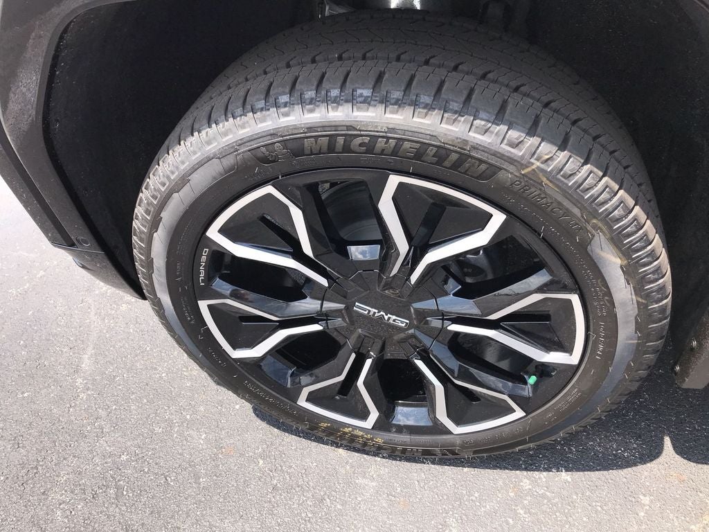 2025 GMC Sierra EV Denali