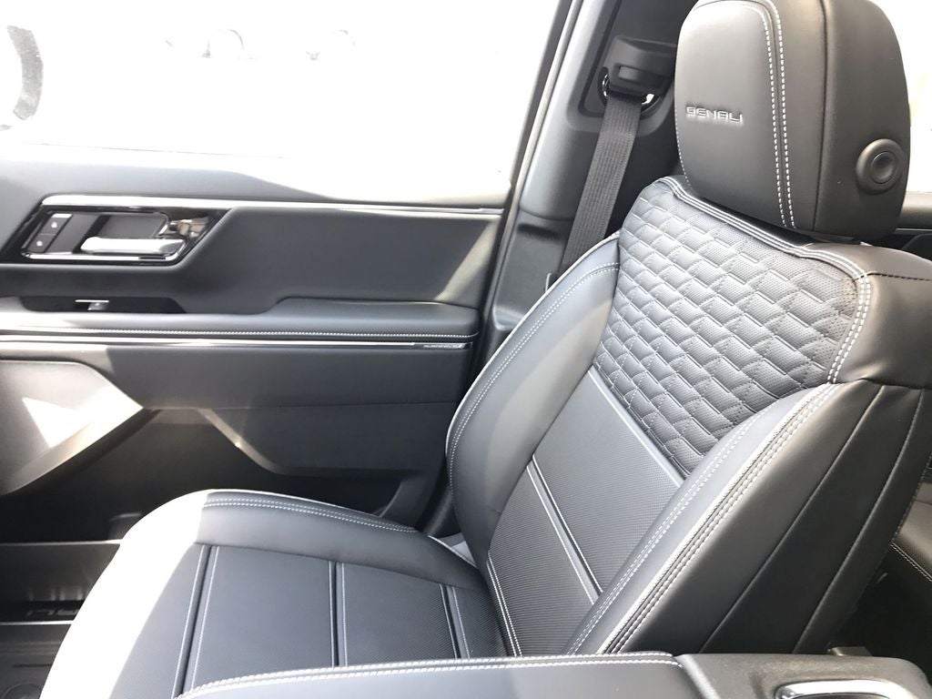 2025 GMC Sierra EV Denali