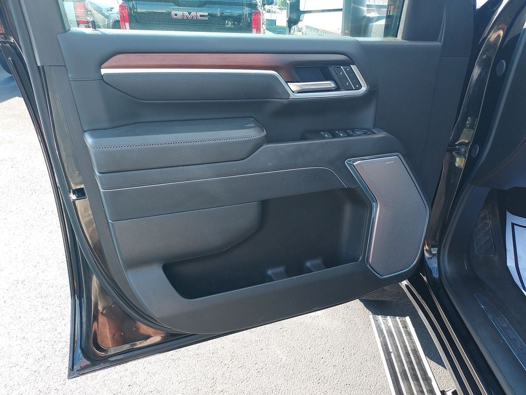 2025 GMC Sierra 2500HD Denali