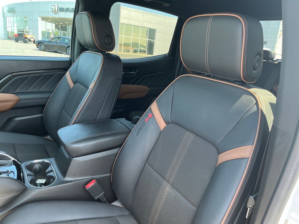 2024 GMC Canyon AT4