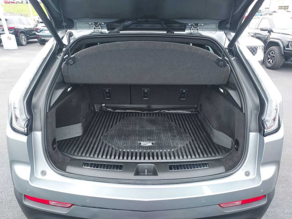 2023 Cadillac XT4 Sport