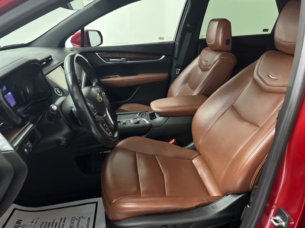 2022 Cadillac XT5 Premium Luxury